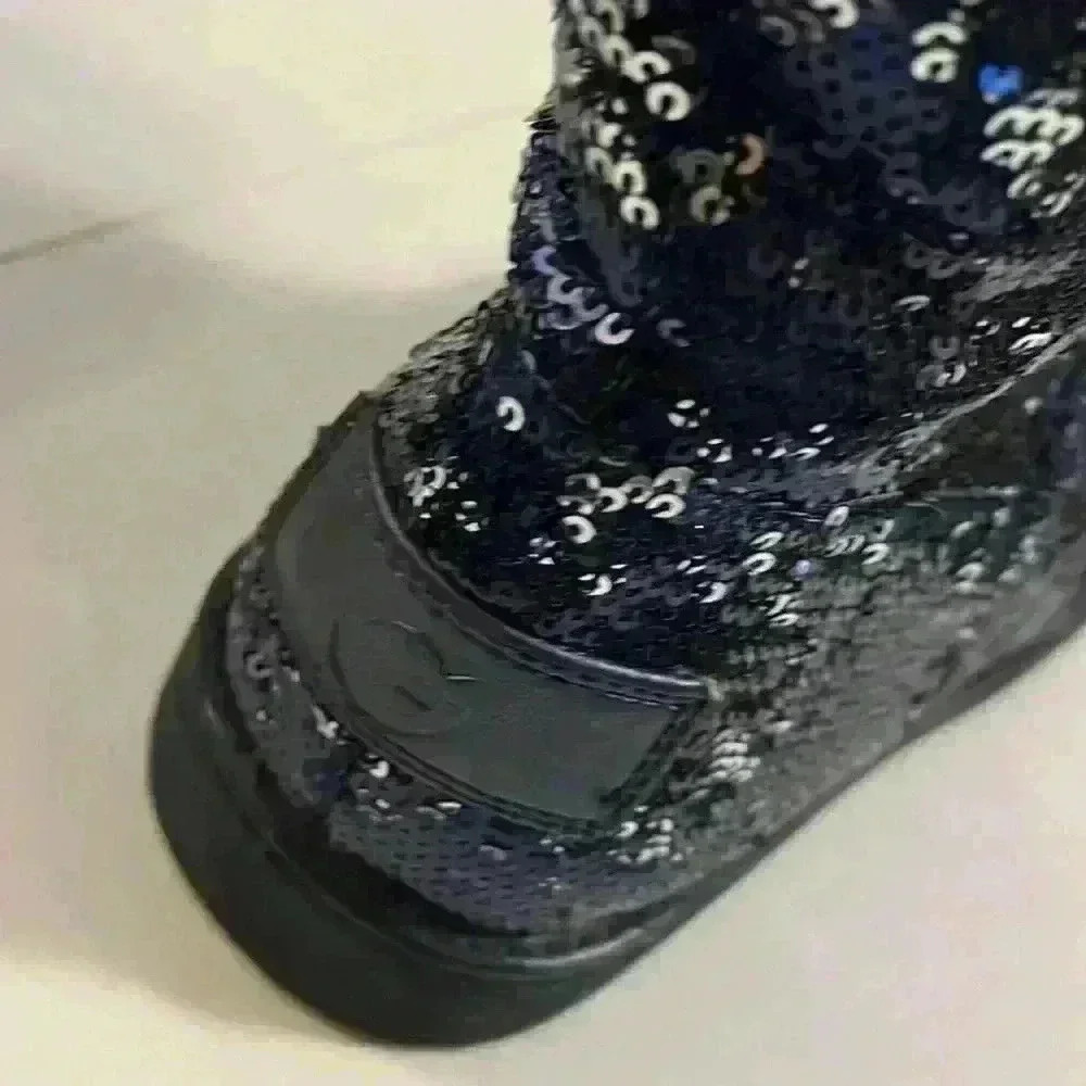 Guess Navy Silver Textured, GGAsella Booties size 8, soft fur lining​ - Picture 6 of 6